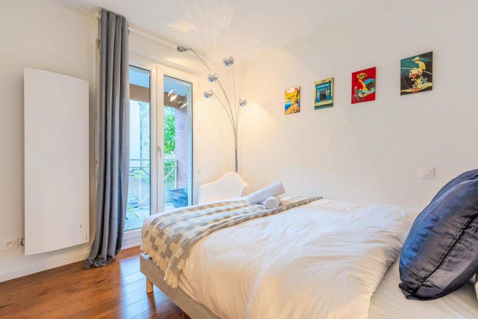 Apartment 3 Bedroom With Parking & Balconies La Madeleine (Nord)